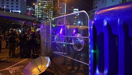 Ausschreitungen in Hongkong am Jahrestag der "Regenschirm-Proteste"