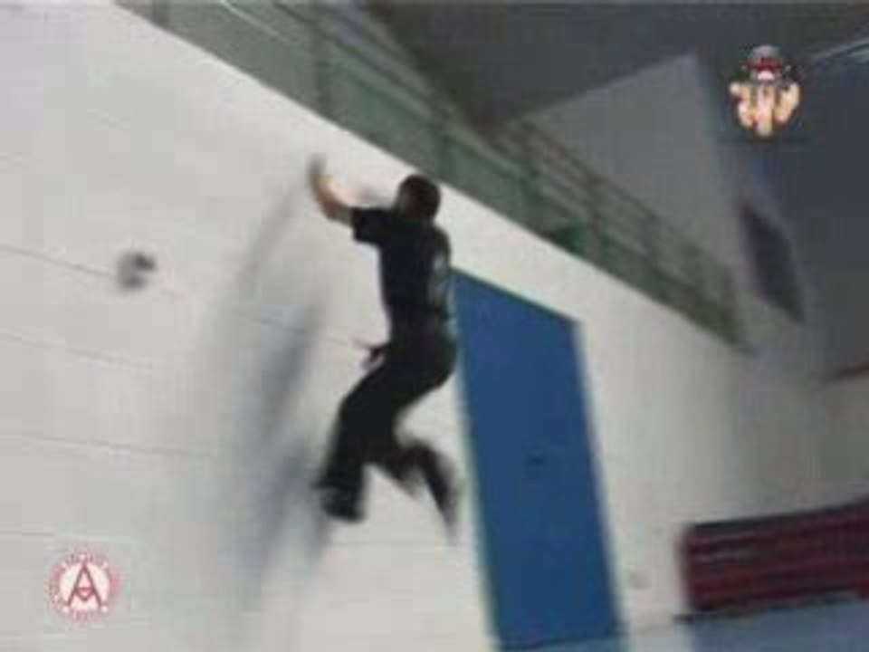 YAMAKASI DE 51 ans au top de sa forme