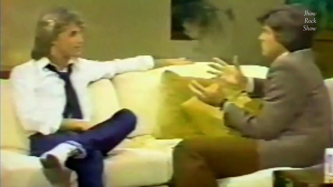 Ringo Starr and Andy Gibb in Interviewed of Joh Davidson