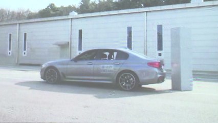 "후진 자동 비상제동장치 사고 77% 예방" / YTN