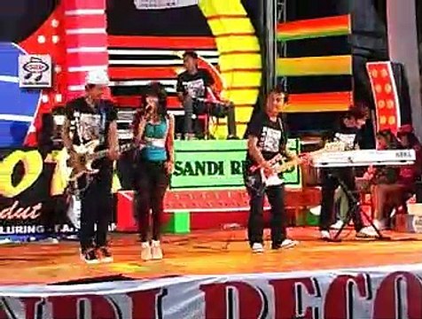 KIki Anggun - Sing Nerimo [Official Music Video]