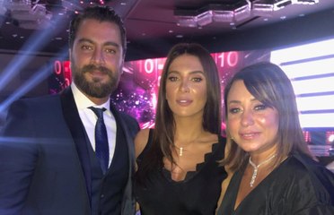 انجي علي ترد بانفعال على انتقادات مغازلتها لمعتصم النهار أمام زوجته