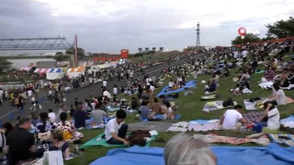 - Tokyo'da Havai Fişek Festivalinden Renkli Görüntüler