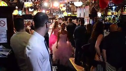 Cavaillon : les pompiers font le show avec un défilé de mode