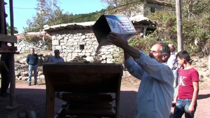80 yıllık 'çalka' ile baba mesleğini yaşatıyor - BALIKESİR