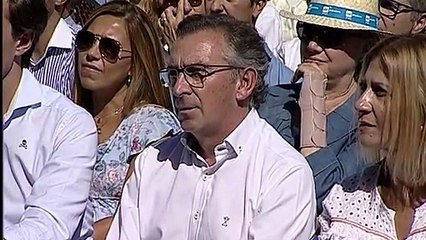 Casado carga contra Rivera: avisa de la "irresponsabilidad" de no aceptar la oferta de España Suma