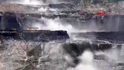 Nehir yatağı yön değiştirdi, maden ocağını su bastı