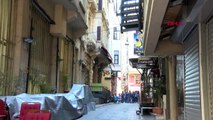 İstanbul-beyoğlu'nda çökme riski olan binada inceleme