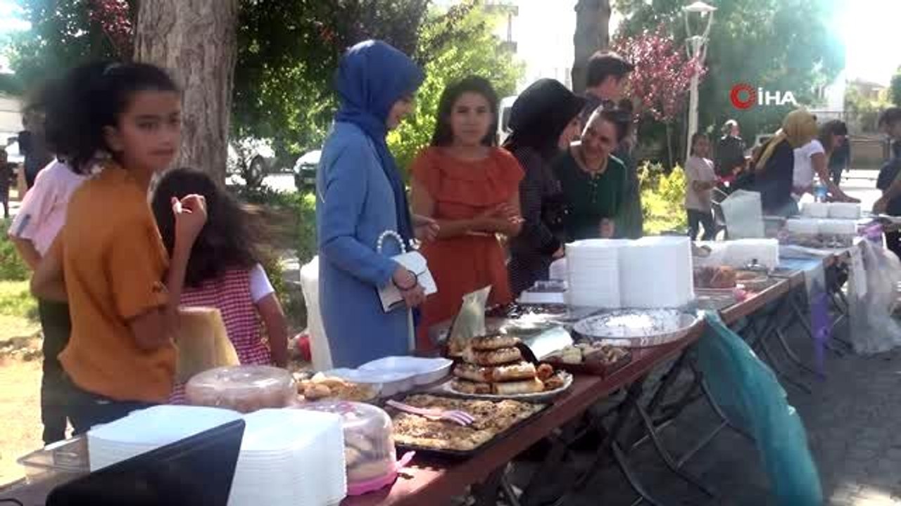 Engellilerden sokak hayvanları için kermes