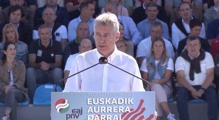 Urkullu reivindica el "compromiso" y la "política útil" del PNV