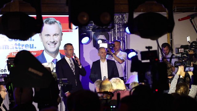 Kickl und Hofer bedanken sich bei der FPÖ-Familie