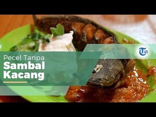 Pecel Lele, makanan berbahan dasar ikan lele yang popular dan berasal dari Lamongan, Jawa Timur