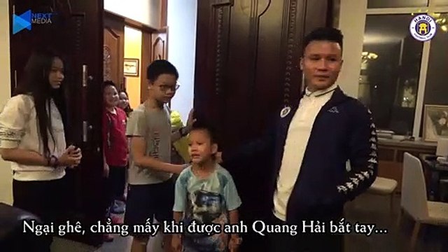 QUANG HẢI thích thú đạp xe trong Đại sứ quán, DUY MẠNH chơi bi lắc CỰC ĐỈNH | HANOI FC