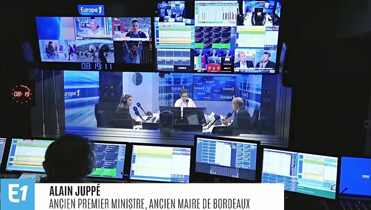 Hommage populaire à Jacques Chirac : "Quand les politiques aiment les gens, les gens les aiment", salue Alain Juppé