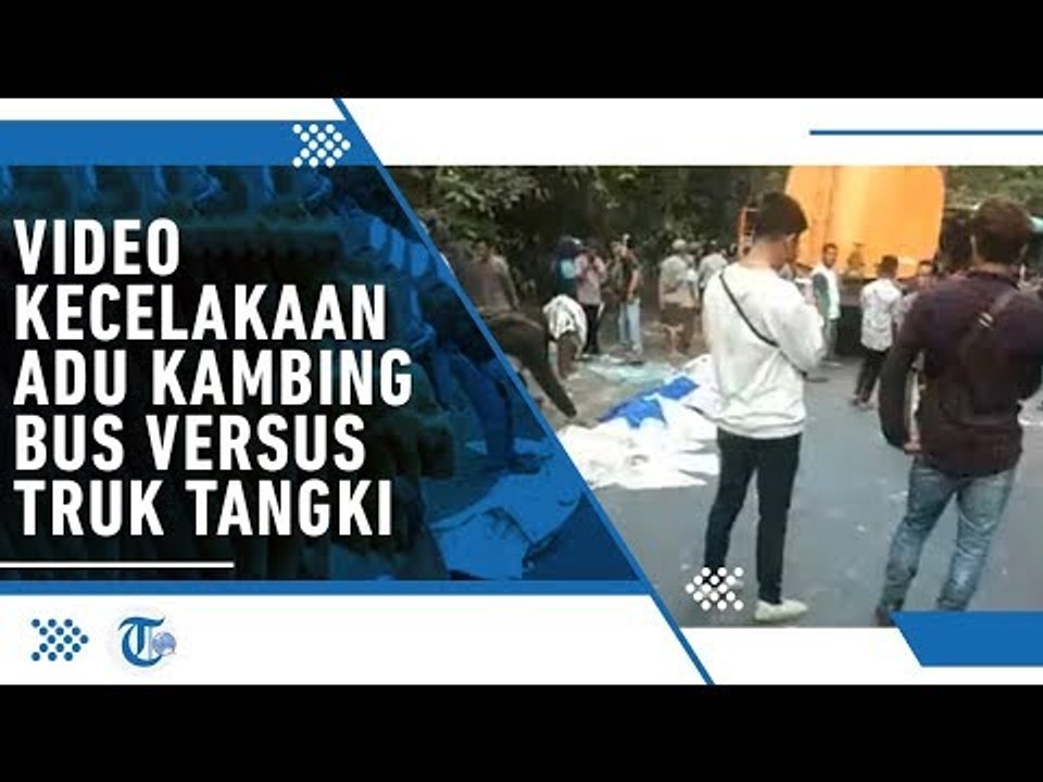 Video Detik-detik Adu Kambing Bus Rosalia Indah Versus Truk Tangki di Way Kanan