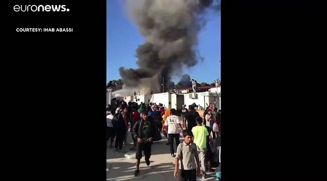 حريق يؤدي إلى مقتل شخصين واندلاع أعمال شغب في مخيم للاجئين في اليونان