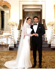 4 gün önce Uğur Akkuş'la evlenen Ebru Şallı, evlilik sözleşmesi imzaladığını söyledi