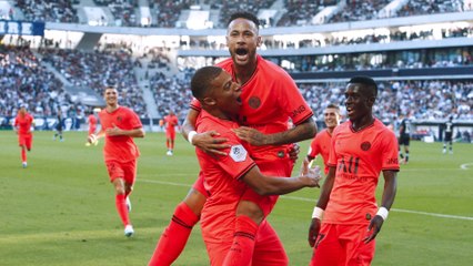 Bordeaux v Paris Saint-Germain: Inside