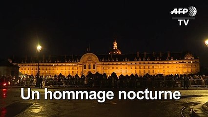 Les Invalides ouverts la nuit pour l'hommage à Jacques Chirac