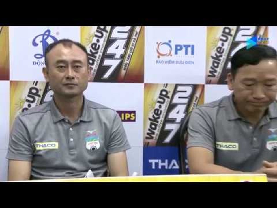 HLV Lee Tae-Hoon và "lần đầu làm chuyện ấy" trên cương vị HLV trưởng CLB HAGL | NEXT SPORTS