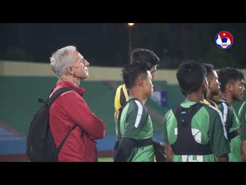 Buổi tập làm quen sân Việt Trì của U23 Việt Nam và U23 Myanmar | NEXT SPORTS