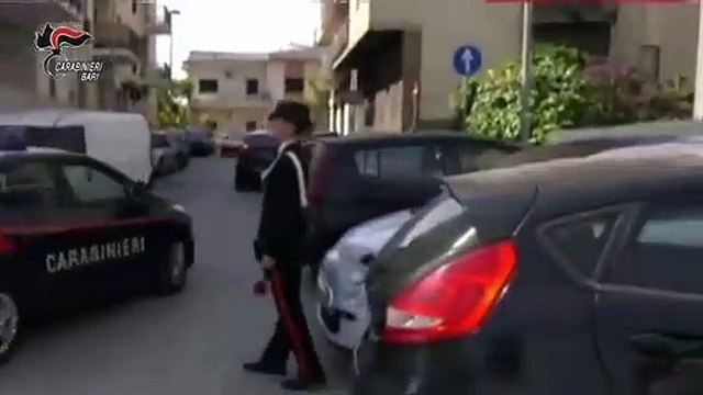 Bari: estorsioni e spaccio di droga anche comandati dal carcere - dieci arresti