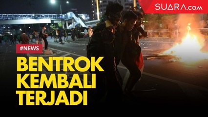 Sempat Kondusif, Bentrok Pelajar vs Aparat Kembali Terjadi di Mapolda Metro Jaya