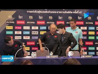 Khoảnh khắc thầy Park chạm trán đối thủ trước trận chung kết King's Cup 2019