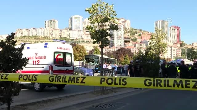 Halk otobüsü yayalara çarptı: 3 ölü (4)