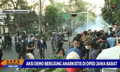 Aksi Demo Berujung Anarkistis di DPRD Jawa Barat