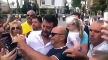 Salvini a Riccione, bambino gli chiede selfie Sono un tuo grande fan (29.09.19)