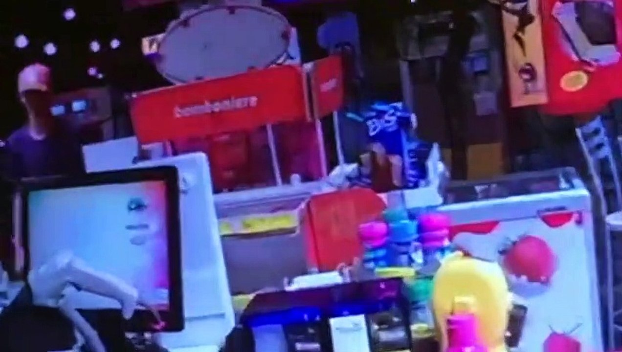 Assalto: câmeras flagram ladrões que agiram em...