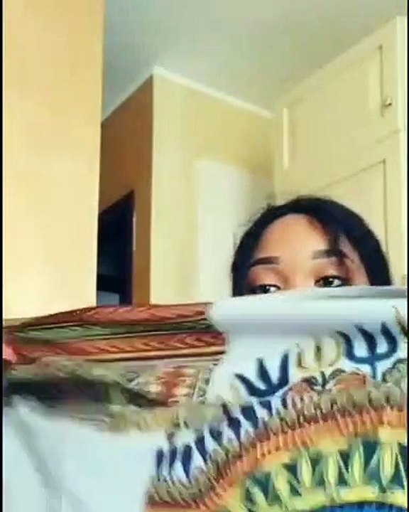 Le turban ou le noeud? Vous en rêviez? Voilà de quoi vous aider à les réaliser chez vous