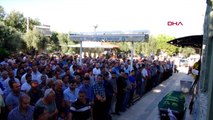 İzmir yamaç paraşütü kazasında ölen iş insanı gürbüz candemir, son yolculuğuna uğurlandı