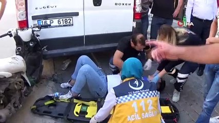 Kontrolden çıkan motosikletli park halindeki minibüse böyle çarptı