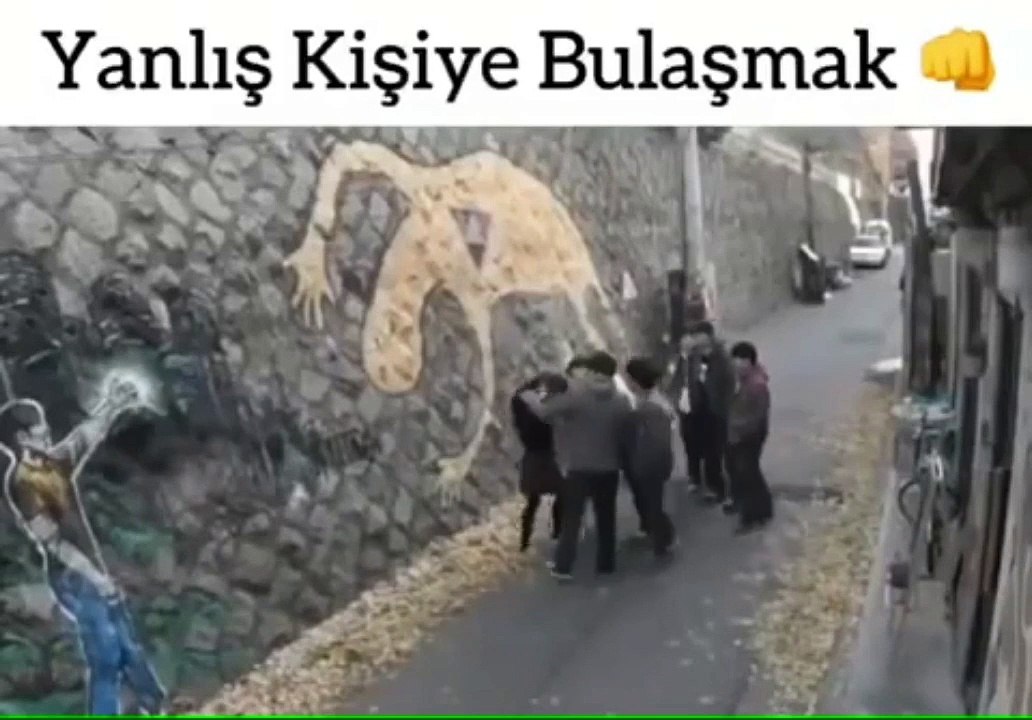Elalemin kızına bak   bizimkiler anca şu cafe bu kuaför dolaşır.