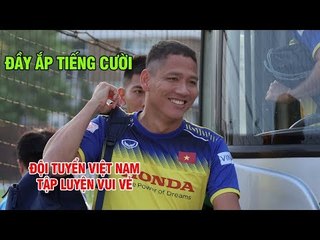 Toàn cảnh buổi tập dưới nắng vàng của đội tuyển Việt Nam