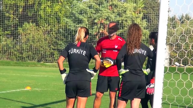 Genç Milli Kadın Futbol Takımının hedefi Elit Tur'a yükselmek - ANTALYA