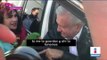 Le regalan un perico verde a López Obrador en su visita a Torreón | Noticias con Yuriria Sierra