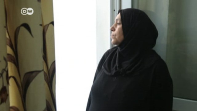 تركيا تبدأ بترحيل اللاجئين السوريين إلى المنطقة الآمنة