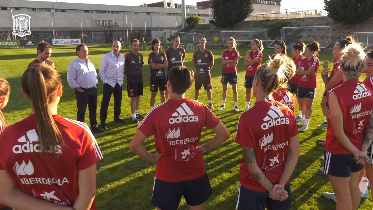 Entrenamiento de la Selección femenina antes de partidos internacionales