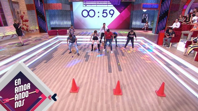 ¡Los amorosos jugaron a 'Empujoncitos'! | Enamorándonos