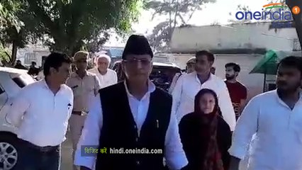 SIT के सामने पेश हुए आजम खान, सवालों का जवाब देने के लिए मांगा चार दिन का समय
