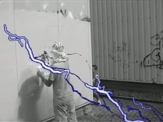 L'Grek lache un put1 de freestyle