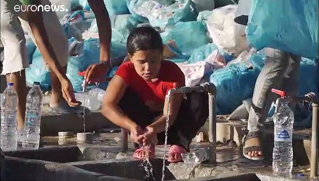 Ηρεμία μετά την καταιγίδα στη Μόρια-Να μεταφερθούν ζητούν οι πρόσφυγες