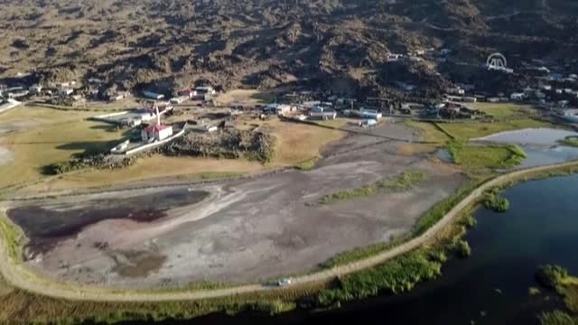 Ağrı Dağı'nın zirvesinde kar, eteğinde sonbahar var - IĞDIR