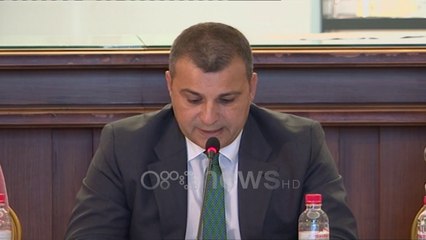 Ora News - Sejko: Paraja cash, nxitës i informalitetit në ekonomi