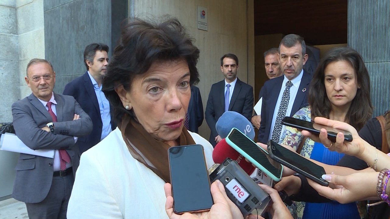 Celaá asegura "no se dan las circunstancias" para aplicar el 155