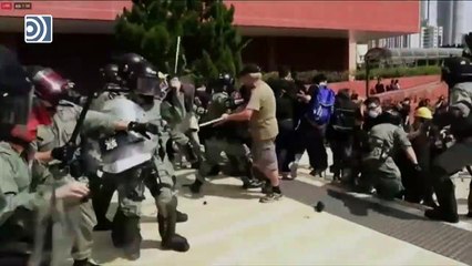 La policía de Hong Kong reprime con violencia las manifestaciones