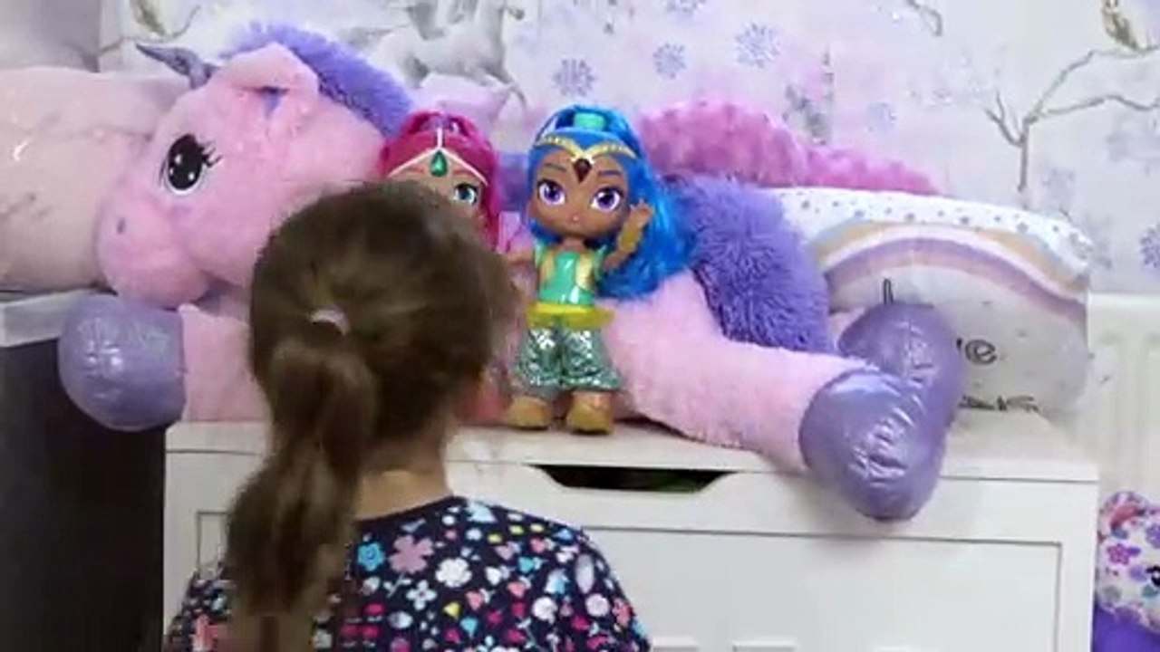 Shimmer e Shine doces gigantes e mágicos   para a bebê - Hershey's Cookies 'N' Creme